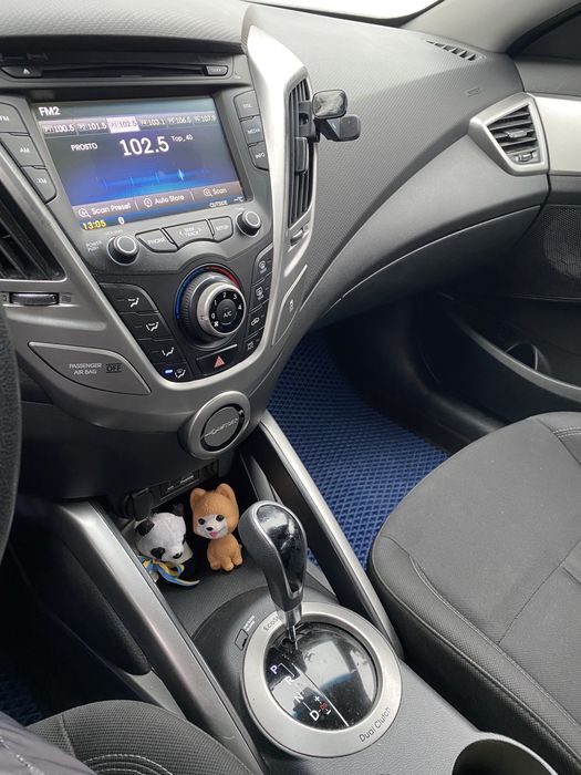Hyundai Veloster хюндай велостер