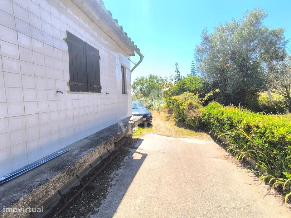 Moradia T2 com terreno para venda em Vila Praia de Âncora