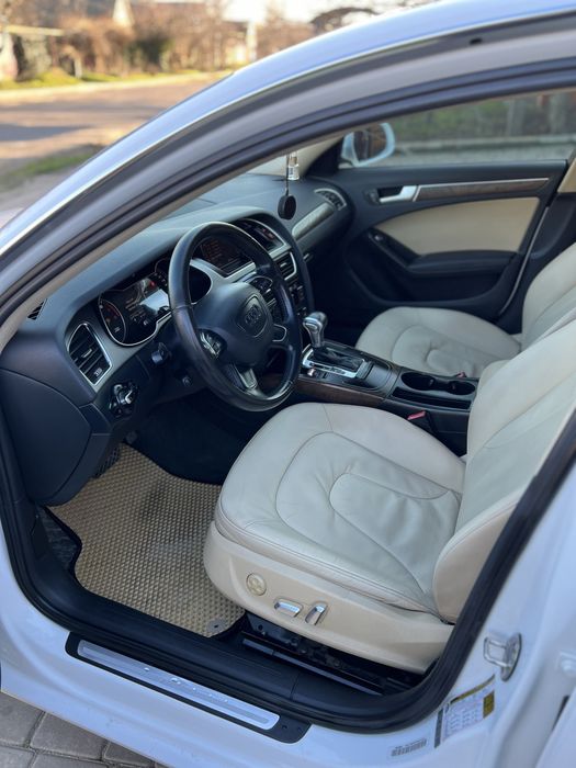 ‼️Audi‼️A4b8 restуling‼️2.0Т 2012г‼️срочная проодажа‼️