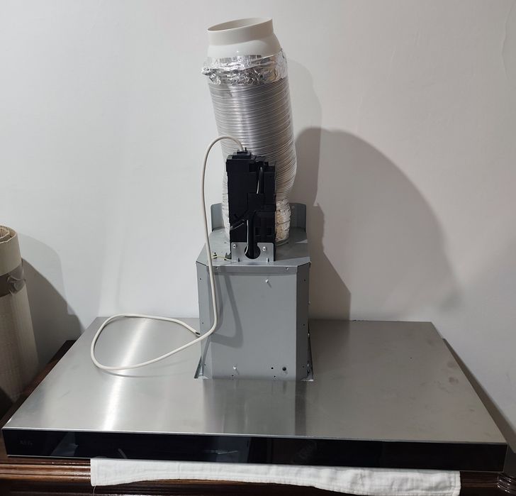 Exaustor AEG novo