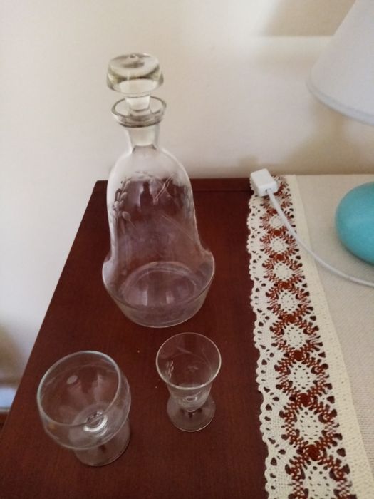 Karafka z kieliszkami z P RL sprzedam w Opocznie l