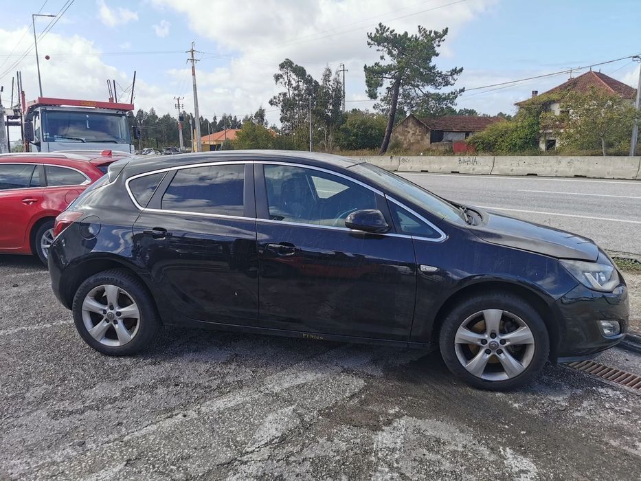 Peças Opel Astra J do ano 2010 - 2.0 Diesel