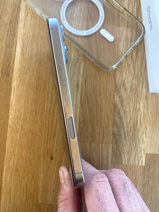 Iphone 16 pro 128gb titânio