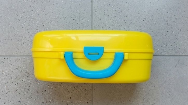Estojo cozinha Infantil transformável em carrinho