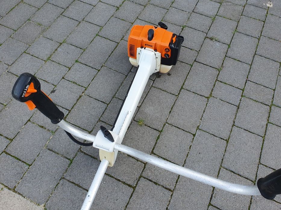 Kosa spalinowa Stihl fs 350. Moc 2.2km