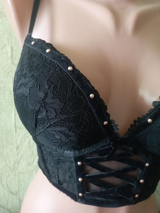 Бюстгальтер ліф .