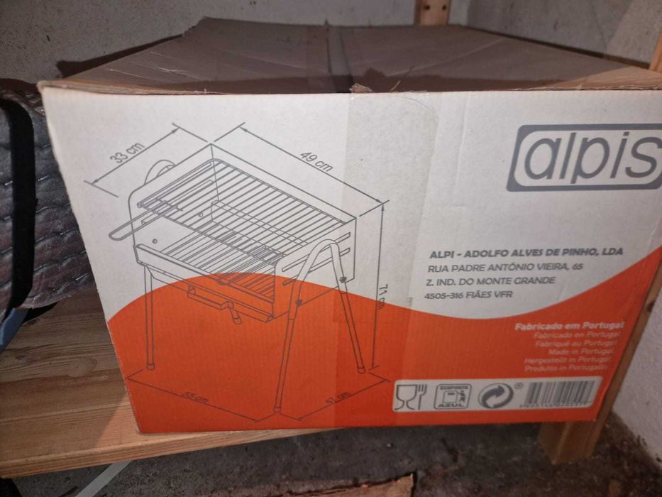 Grelhador a Carvão Barbecue Alpis Iberia
