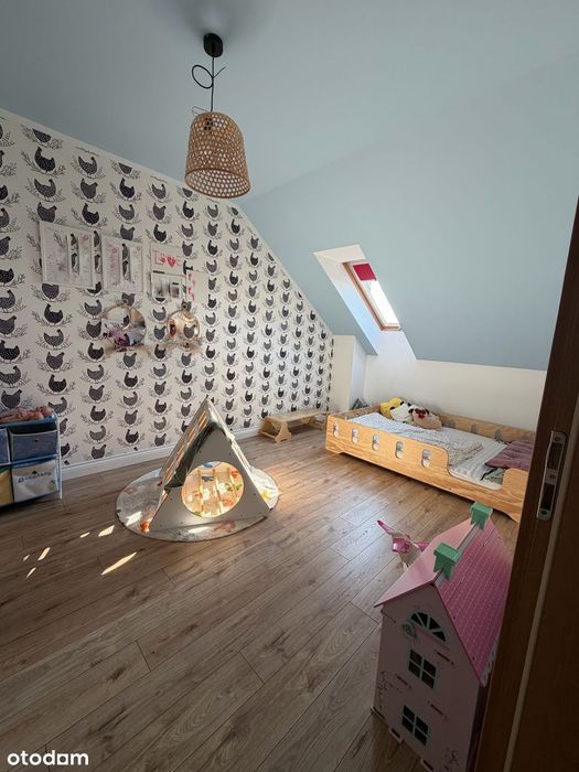 Bliźniak o podwyższonym standardzie – gotowy do zamieszkania