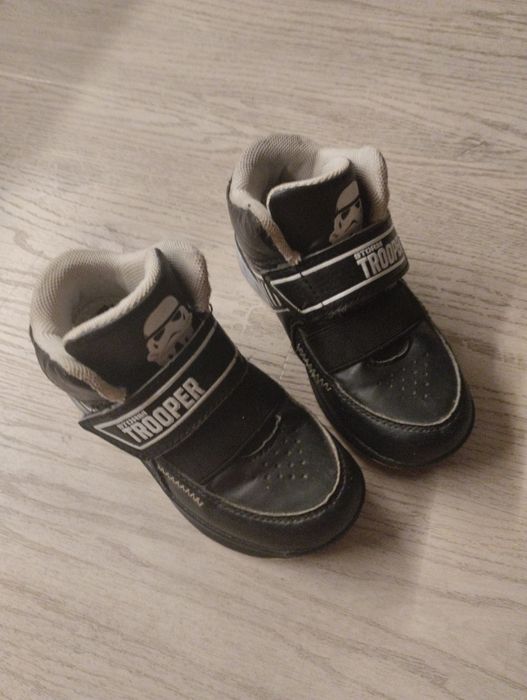 Star Wars buty roz. 28