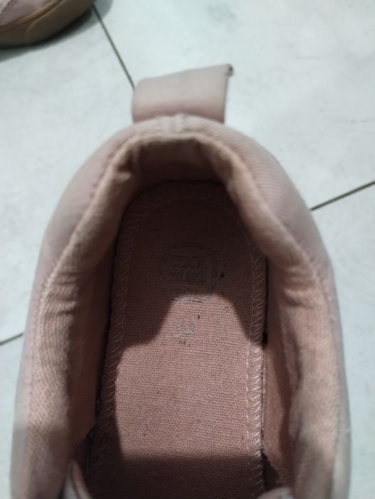 Sneakersy smyk 34