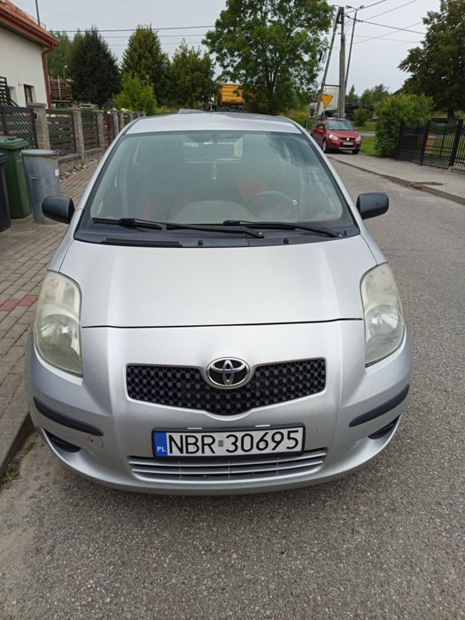 Toyota Yaris 1.0 benzyna