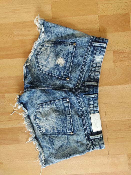 Spodenki szorty Stradivarius 38