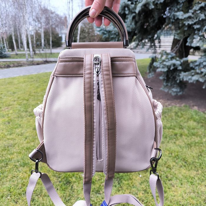 Рюкзак жіночий сумка-рюкзак женский черный бежевый бежевий чорний