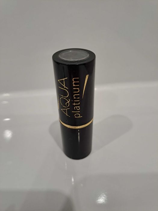 Pomadka do ust Eveline