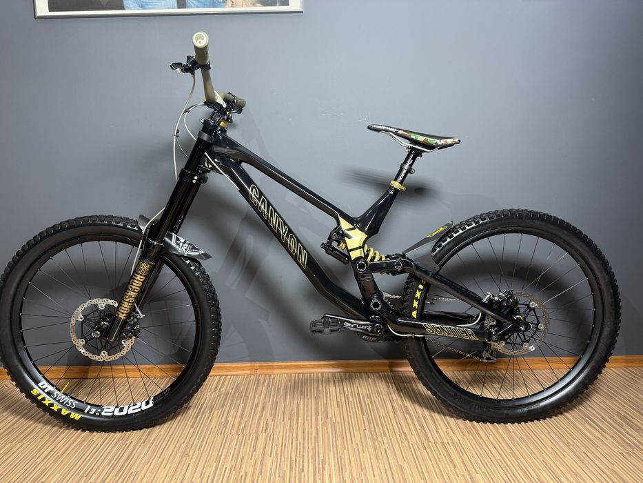 Canyon Sender rower zjazdowy DH downhill full fr nie enduro fuzz tues v10 demo