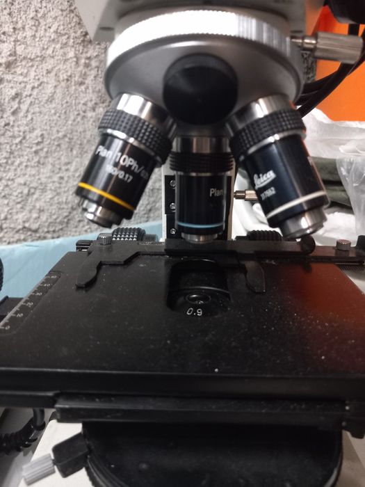 Microscópios Leica Galen III