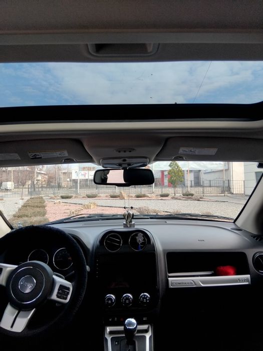 JEEP Compas  Limited 2.4 газ -бензин 4WD
