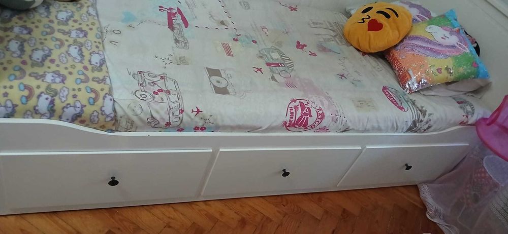 Cama individual Ikea com Colchão novo
