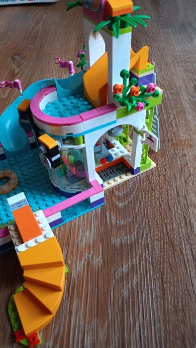 LEGO Friends 41313 Letni Basen w Heartlake Zadbany