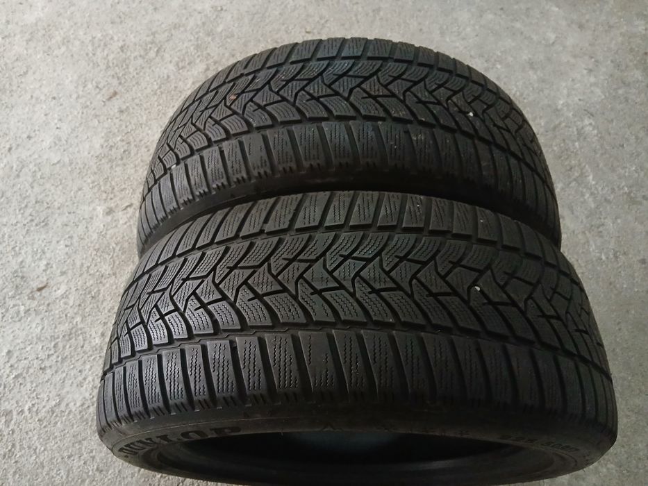 2 Pneus 225/50R17 Dunlop seminovos