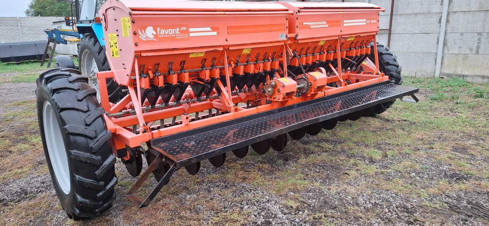 Сівалка Favorit СЗФ-3600