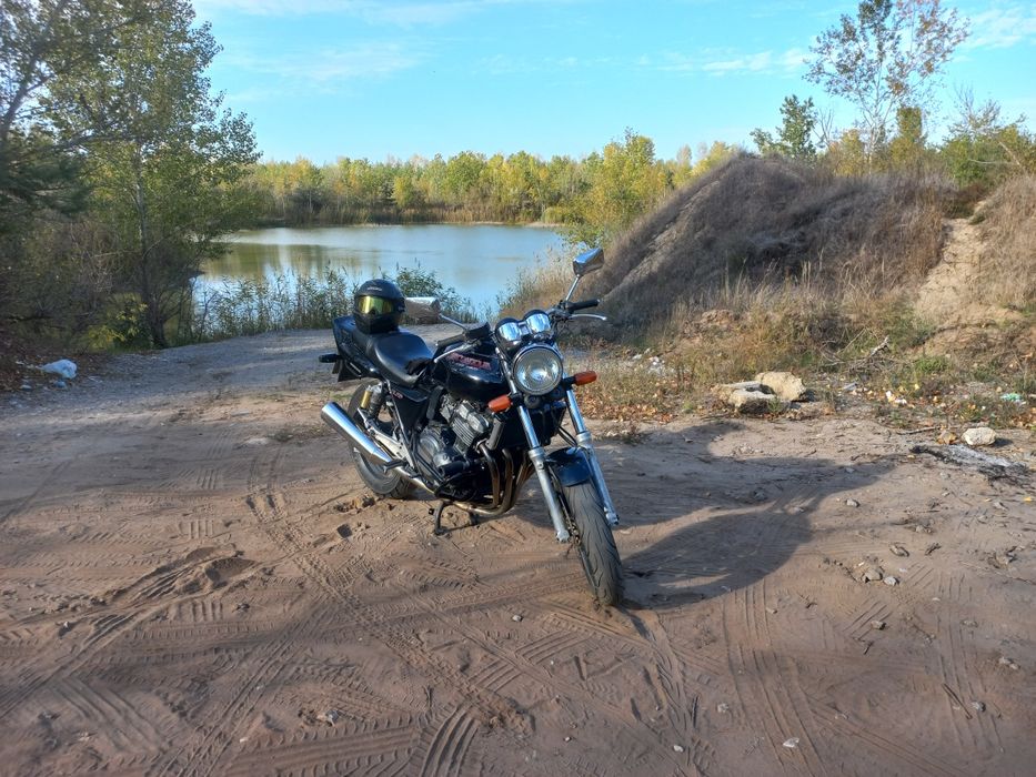 Продам HONDA CB 400 SF 1993