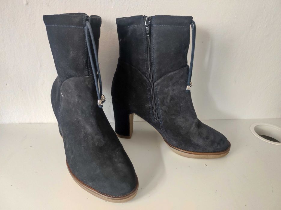 - Lasocki - Zamszowe botki r. 38