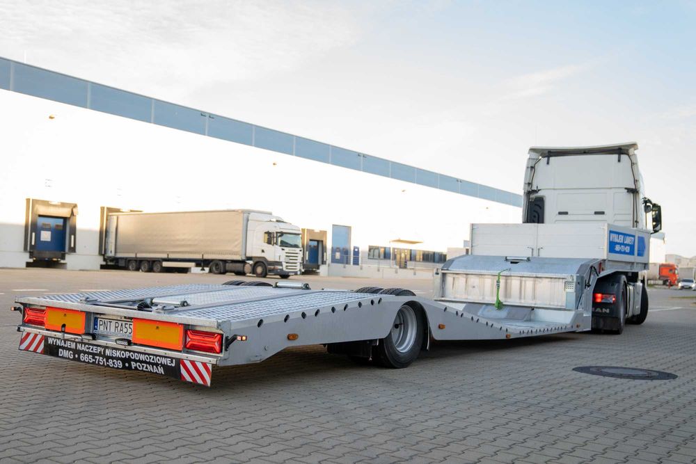 Wynajem lawety naczepy niskopodwoziowej holownik tir ciągnik laweta