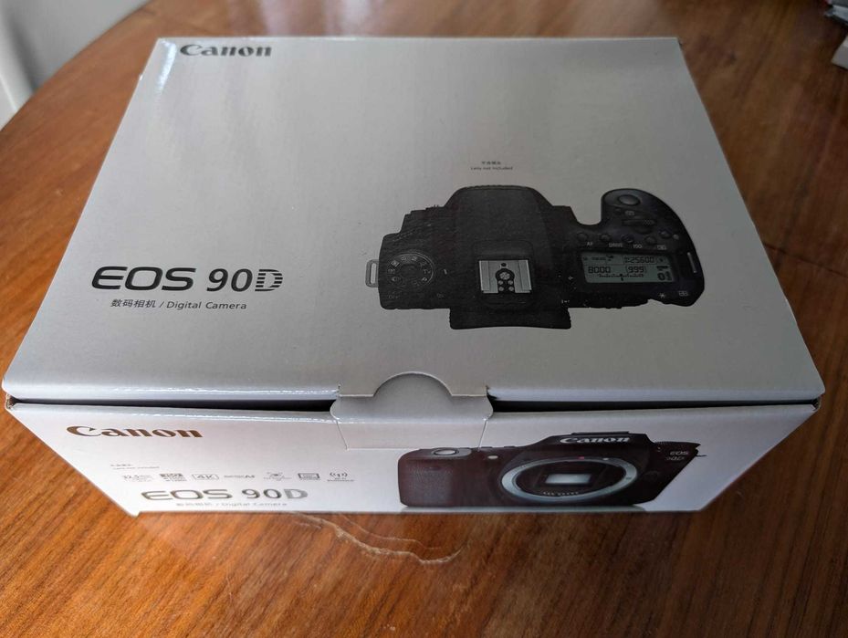 Canon EOS 90D (Como Nova / Like New) + 18-55mm + 55-250mm IS STM