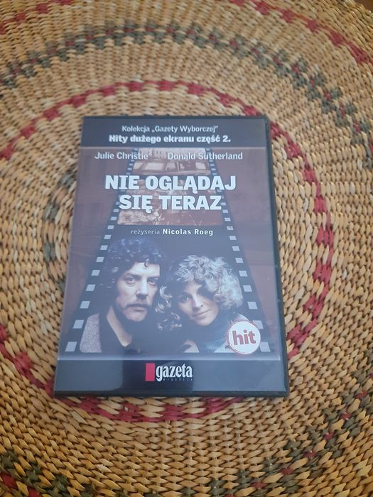 DVD z filmem Nie oglądaj się teraz