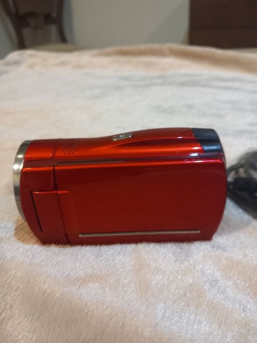 Vendo máquina  de filmar  muito bonita como nova
