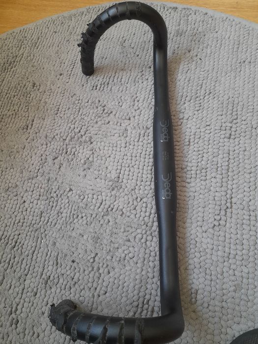 Guiador de ciclismo praticamente novo , 300grs Deda Zero