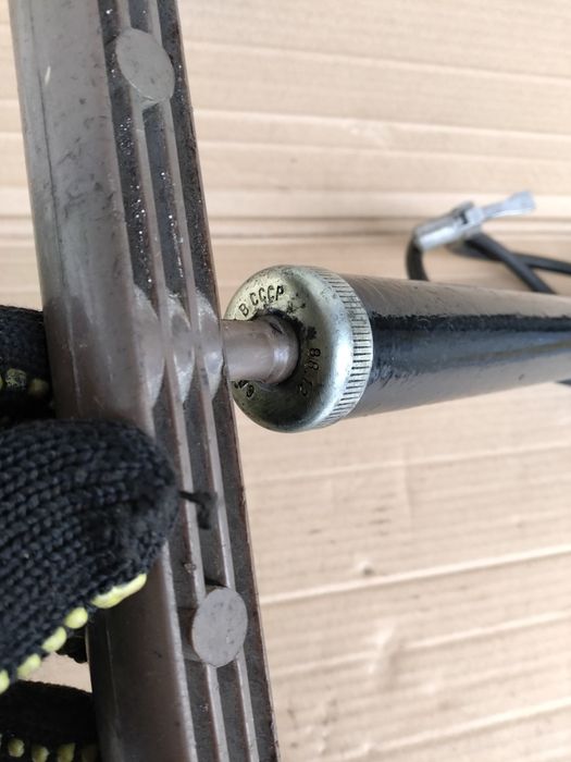 Насос для коліс. .