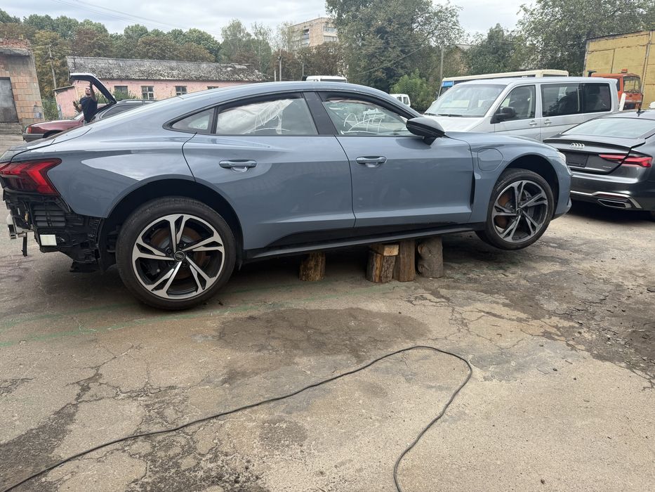 Розборка Audi E-Tron GT prestige