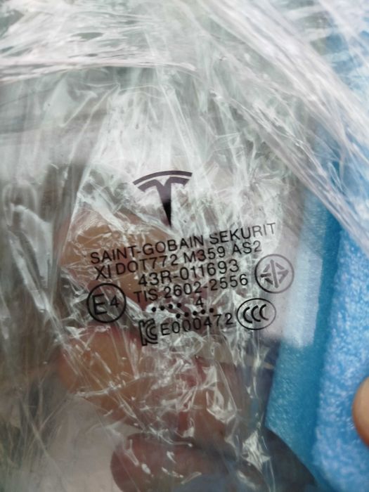 Акція -25% Скло Лобове Вітрове Tesla M3 MY  Нове Оригінал Аналог