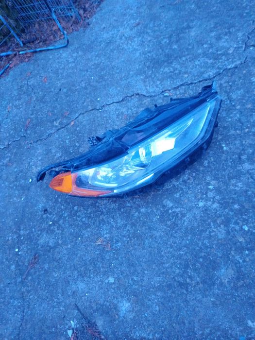 Правая фара Форд Фьюжн 2018 г