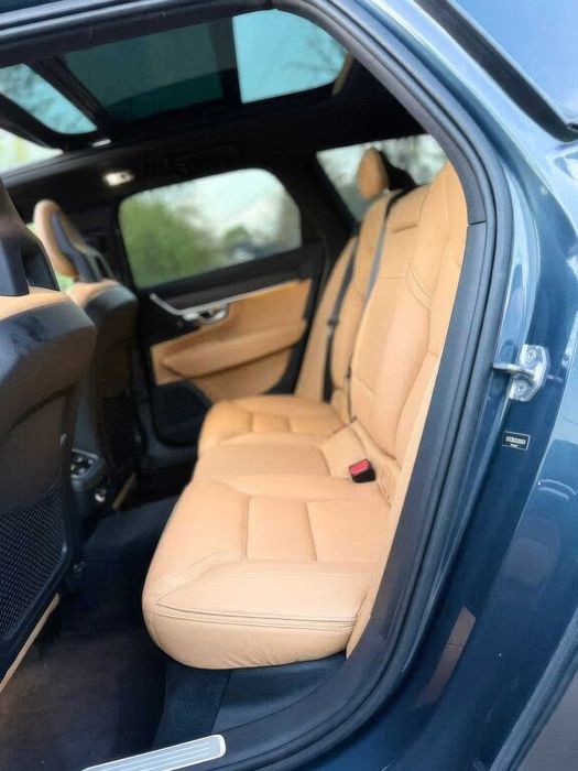 Volvo V90      2018