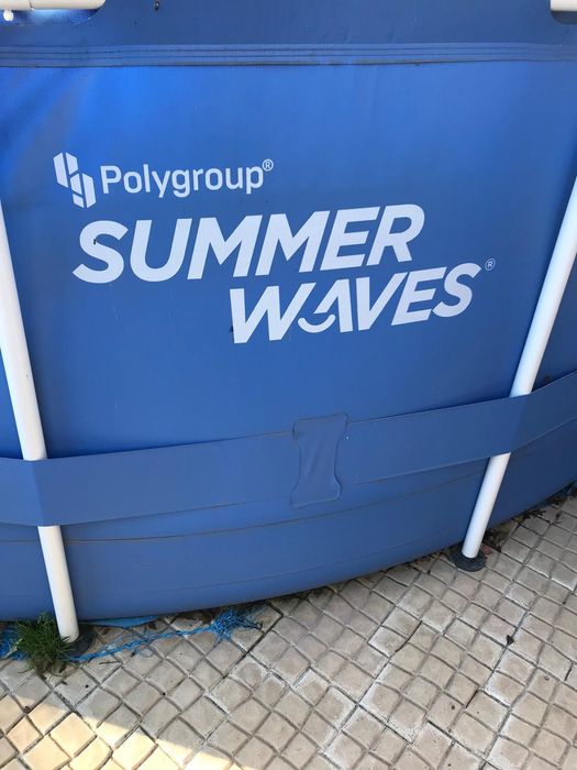 Piscina e filtro em óptimo estado