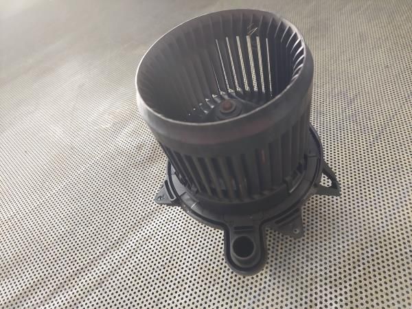 Motor da chauffage / sofagem RENAULT Clio IV (BH_)