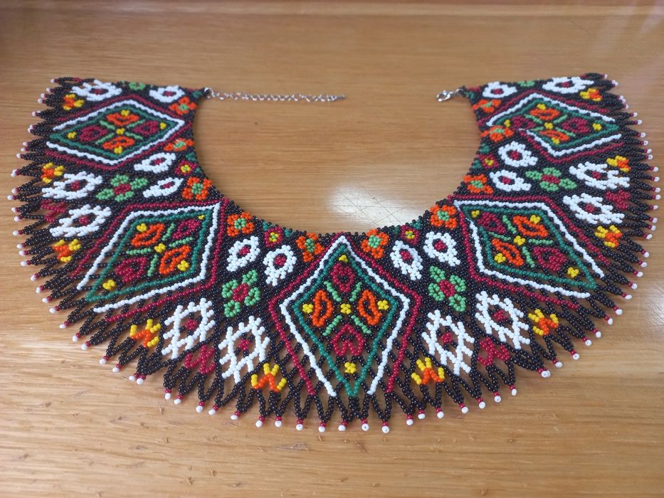 Традиційна українська силянка з бісеру до вишиванки, намисто, кольє