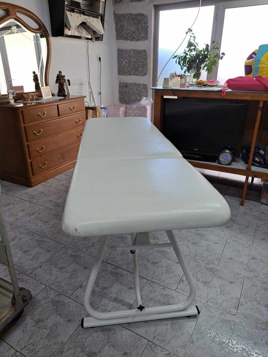 Marquesa bege  varias funções