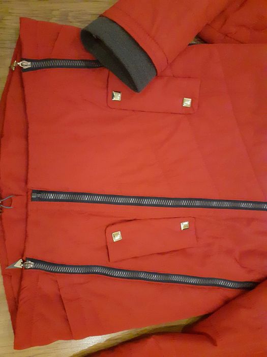 Курточка жіноча демісезонна