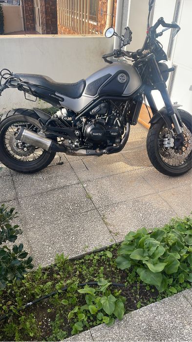 Benelli Leoncino Trail