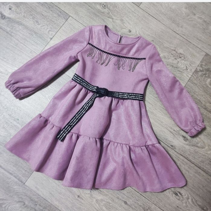 Святкова сукня для дівчинки 4-5 років