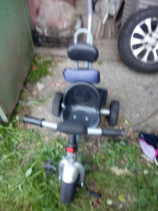 Продам велосипед детский каталка