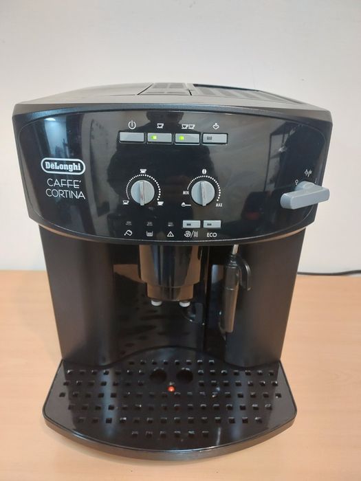 Кавоварка Delonghi Magnifica