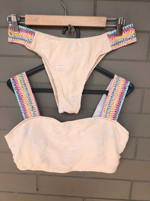 Conjunto de biquini novo 44