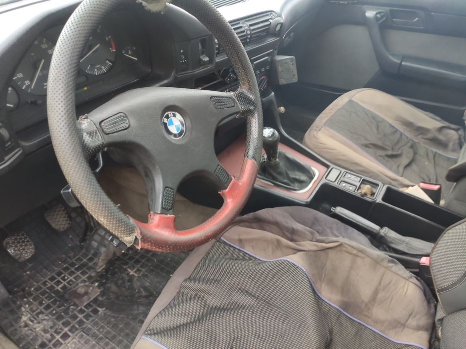 Продам BMW520i 1993