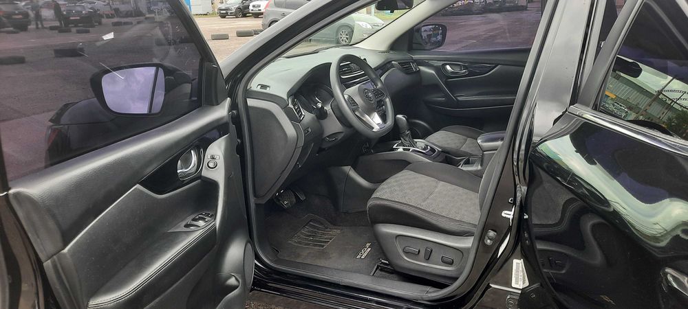 Продам нещодавно пригнаний з США NISSAN Rogue Sport у комплектації SV