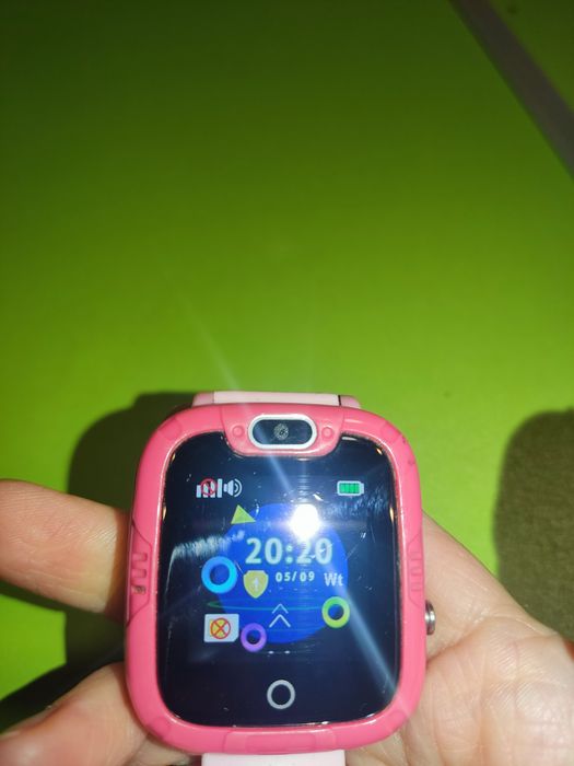 Smartwatch Garett różowy sprawny